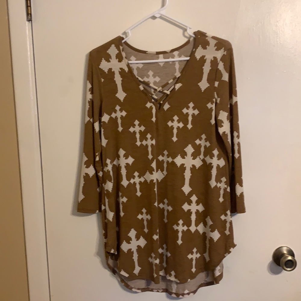Bought at a boutique never wore light sz Med
